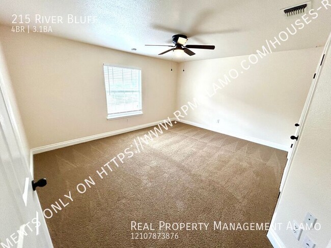 Building Photo - AVAILABLE NOW! 2-Story 4 Bedroom / 3.5 Bat...