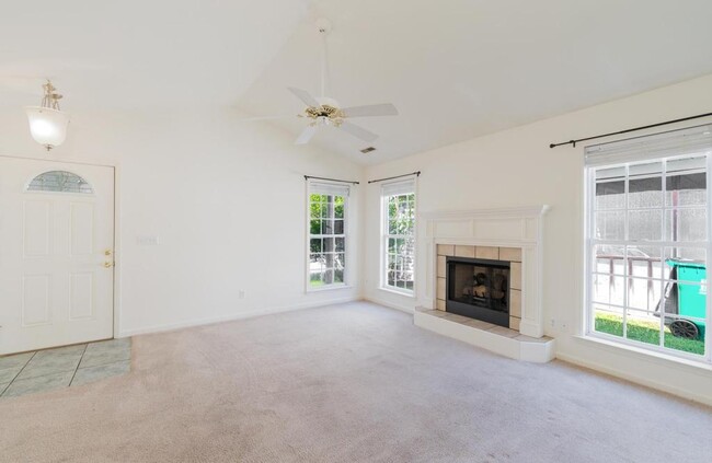 Building Photo - 9608 Waycross Cir