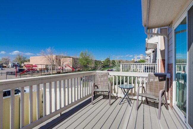 Building Photo - 3 bed 2.5 bath Townhome in Northwest Denver