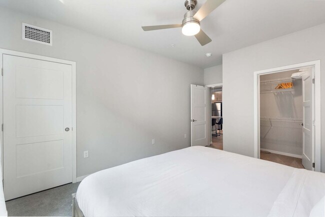 Building Photo - 601 Sand Pearl Ln