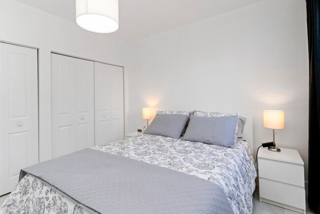 Building Photo - 2280 SW 32nd Ave