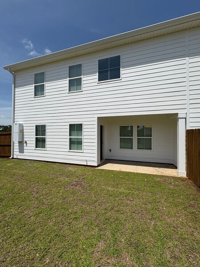 Building Photo - 135 Hunters Hill Wy