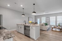 Building Photo - Bellingham Park Townhomes - IMMEDIATE MOVE IN