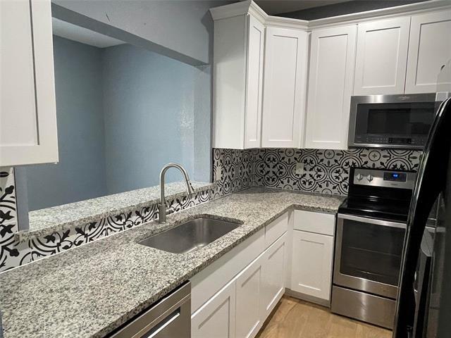 Building Photo - 8600 Coppertowne Ln