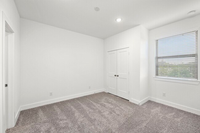 Building Photo - 7810 Starfish Arbor Dr