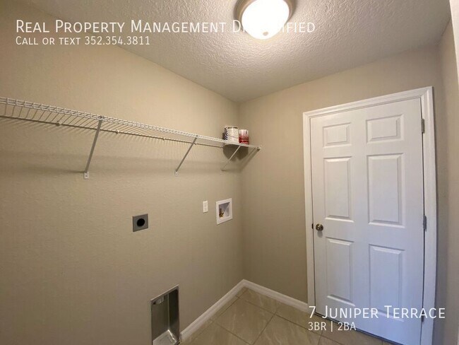 Building Photo - 7 Juniper Terrace