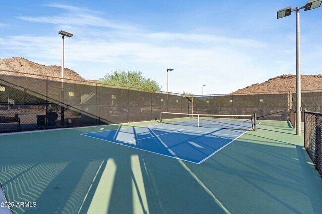 Building Photo - Gorgeous 5 bed 3.5 bath 3 car garage home, 3613 sq ft in established North Phoenix community