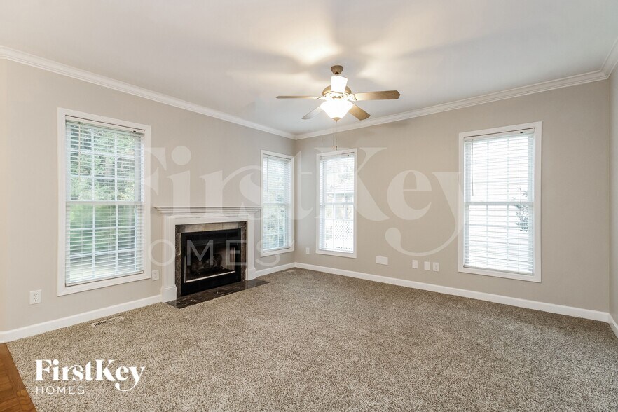 Building Photo - 3205 Quail Run Dr