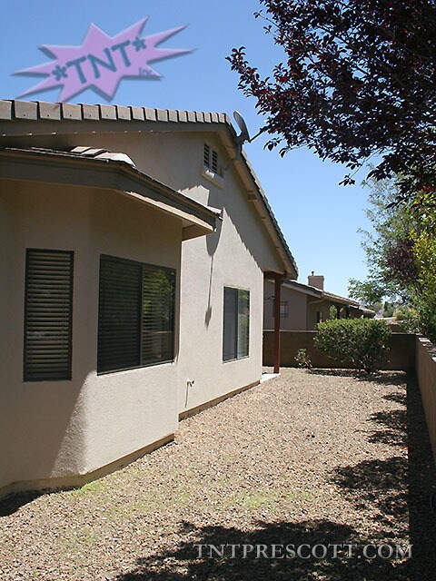 Building Photo - House in Willow Hills HOA