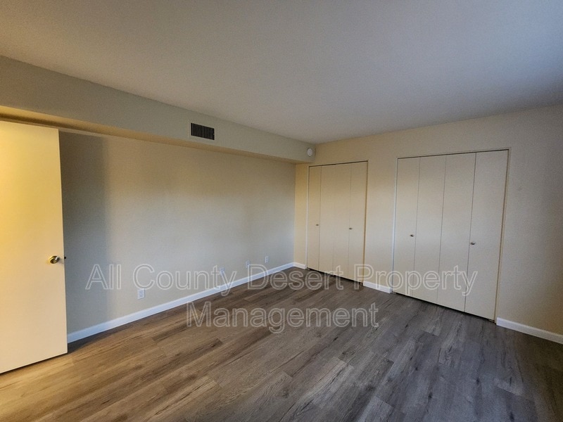 Building Photo - 550 El Cielo Rd