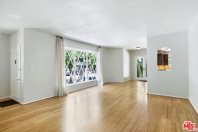 Building Photo - 2326 Canyon Dr
