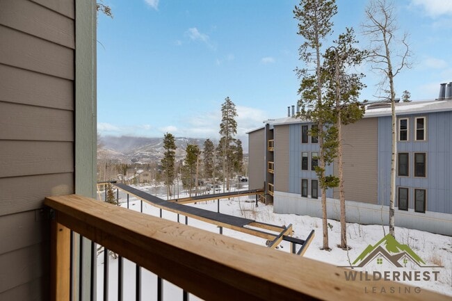 Building Photo - Remodeled One Bedroom Winter Rental