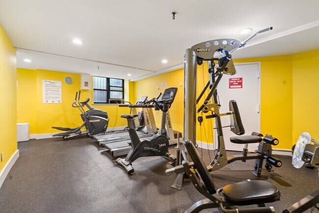 Building Photo - 43-49-49 Van Wagenen Ave