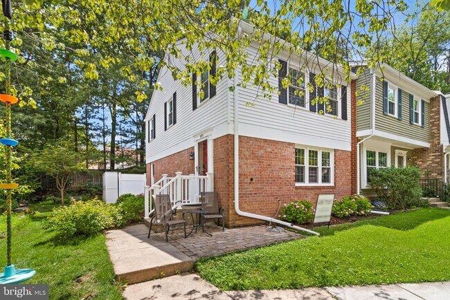 Building Photo - 8573 Tyrolean Way