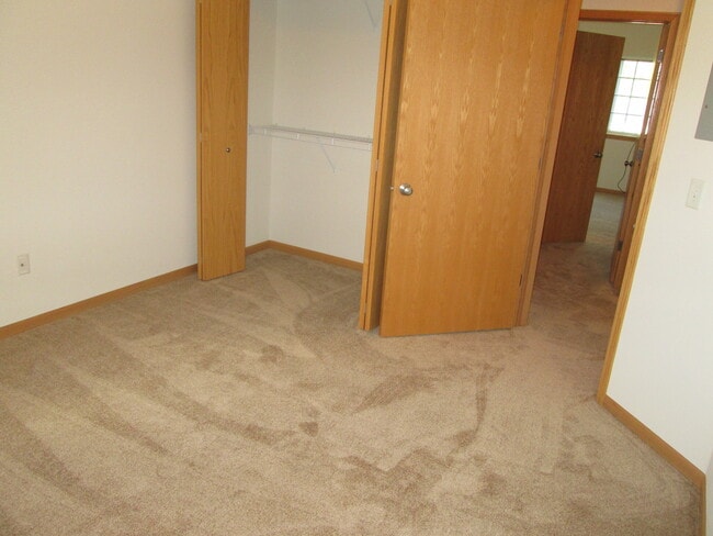 Building Photo - AUGUST 2026!!!  Beautiful 2 Bedroom - 2 Bath Condo in North Liberty