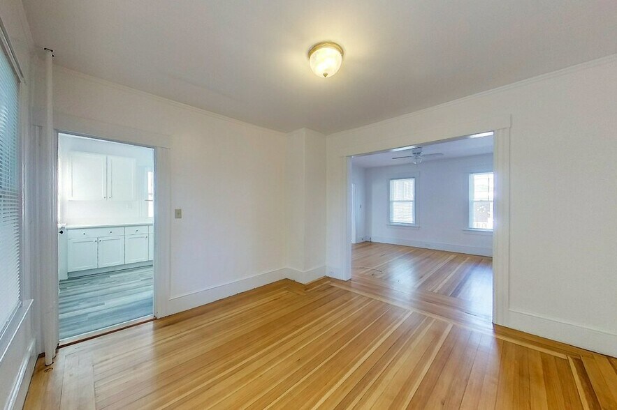 Building Photo - 13 Kilburn Ct