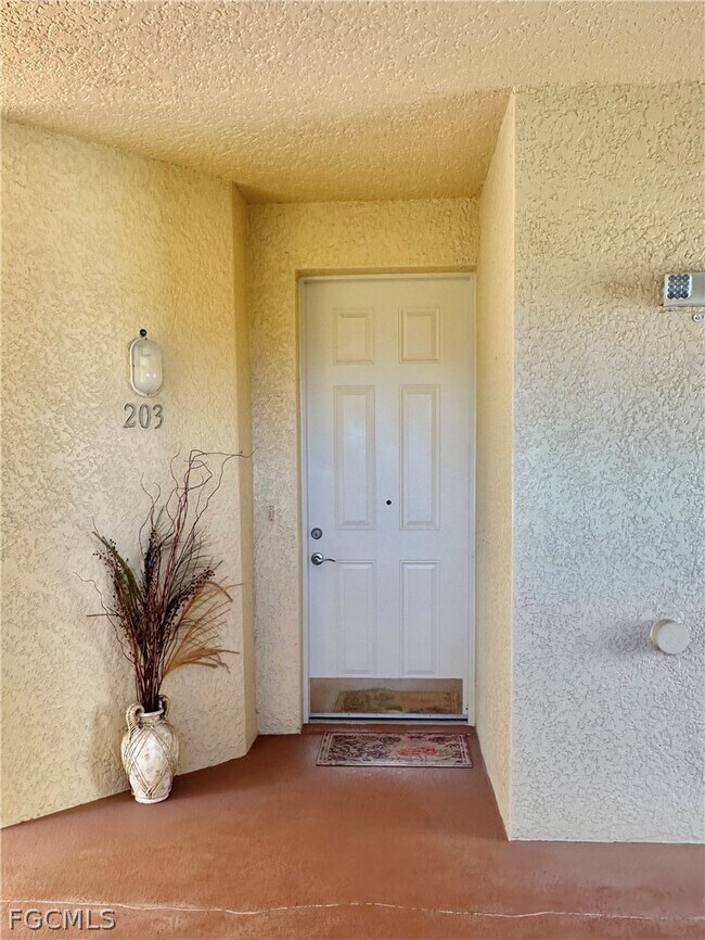 Building Photo - 1133 Van Loon Commons Cir