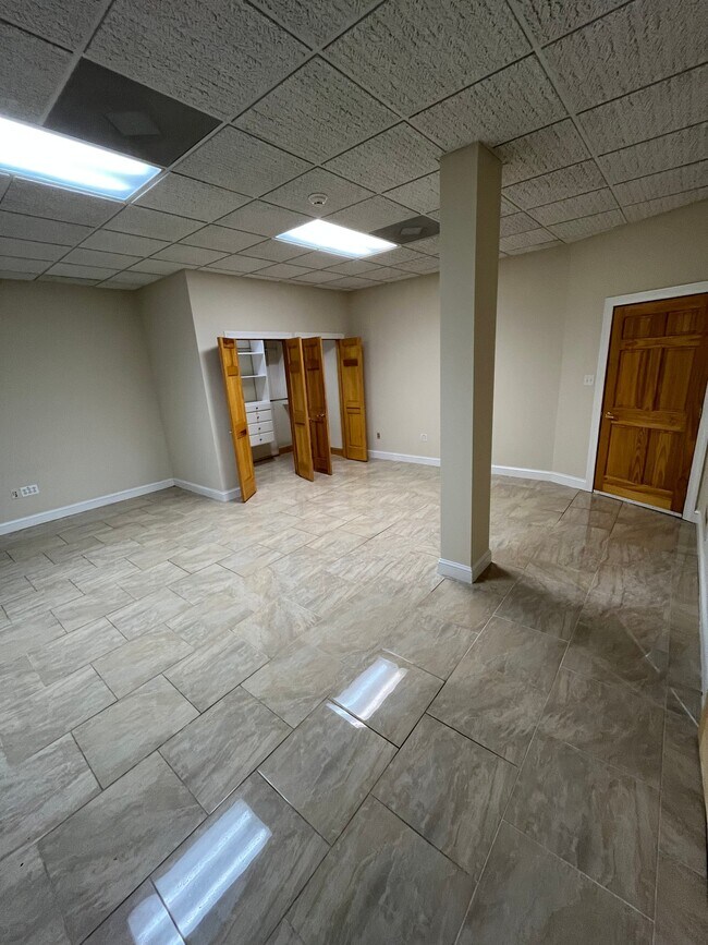 Building Photo - 239 Byers Rd