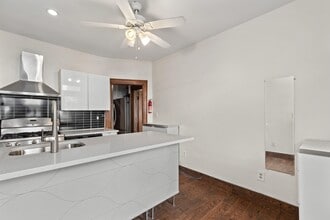 Building Photo - 477 Palisade Ave