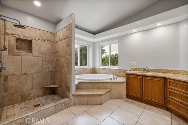 Building Photo - 15608 Tierra Rejada Rd