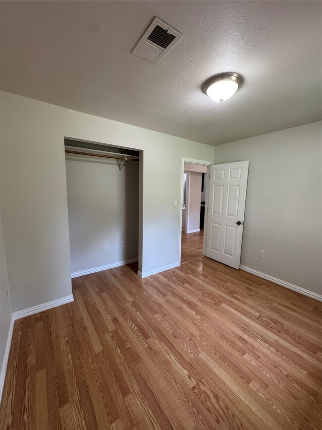 Building Photo - 26327 Pinion Creek Rd