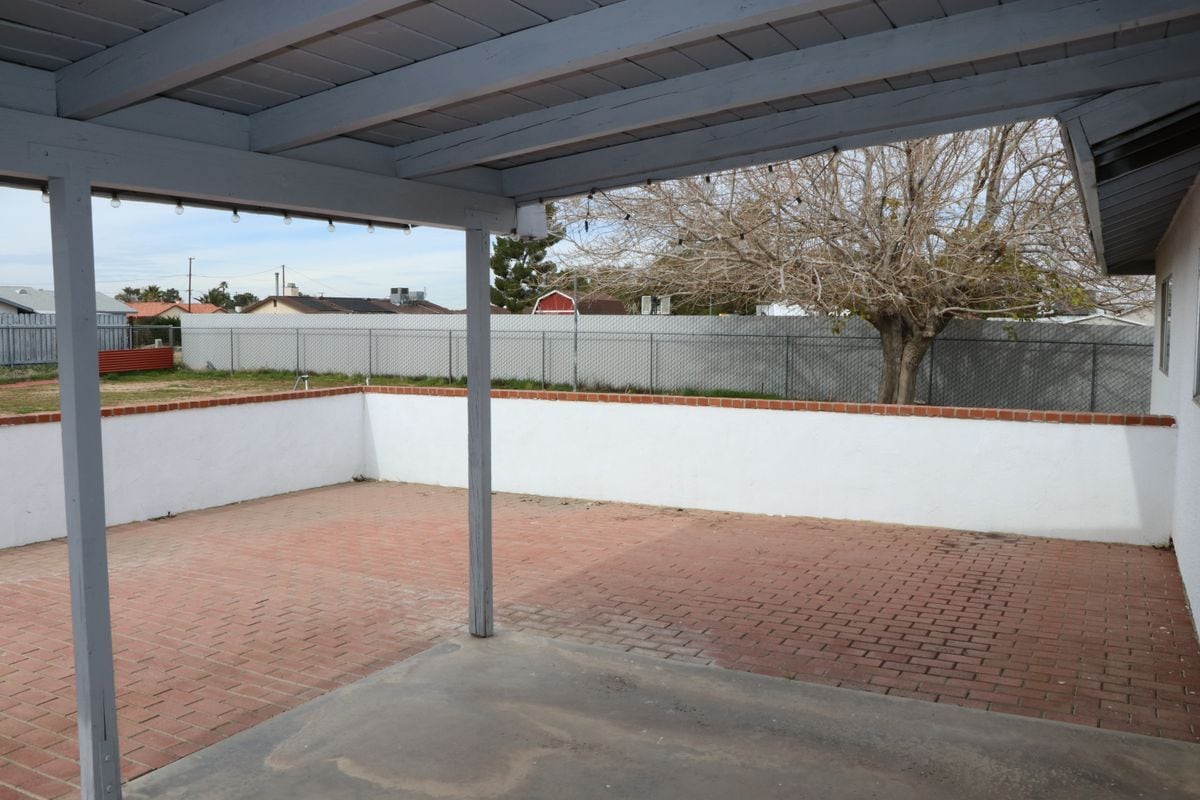 Building Photo - 7864 Newhall Ave