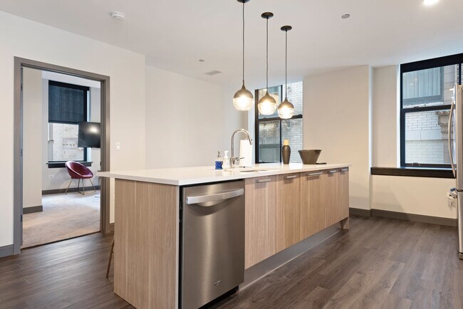 Building Photo - 29 S LaSalle St