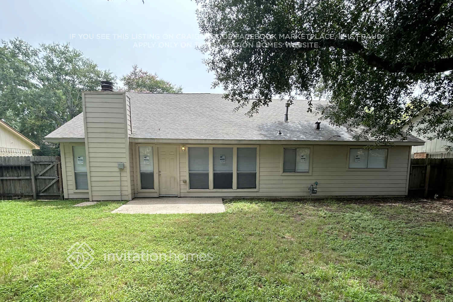Building Photo - 25810 Old Carriage Ln