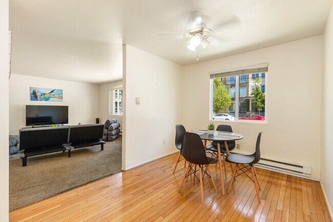 Building Photo - 15706 Ash Way