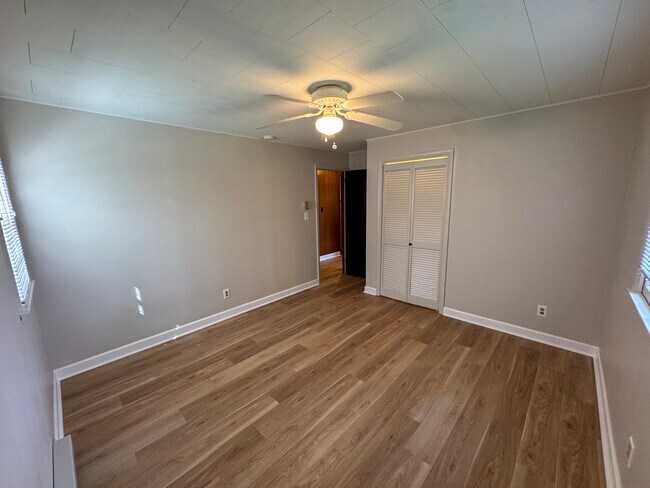 Building Photo - 117 Carolina Rd