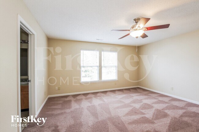 Building Photo - 14226 Hartwell Farm Dr