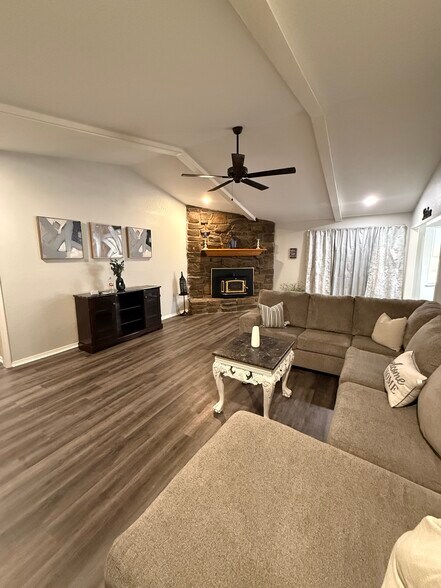 Building Photo - 1408 N Juniper Ave