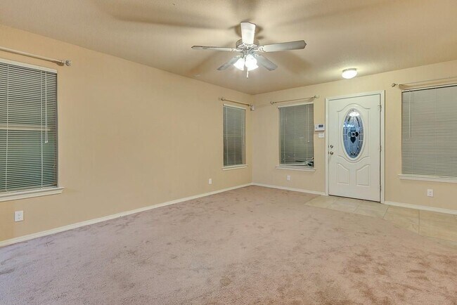 Building Photo - 3925 Hueco Valley Dr