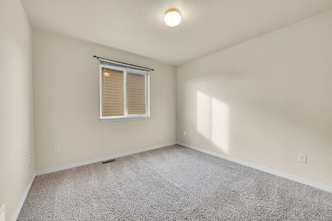 Building Photo - $2,100 - 4 Bed, 3.5 bath Home in Fountain with Central AC and Fenced in Yard!