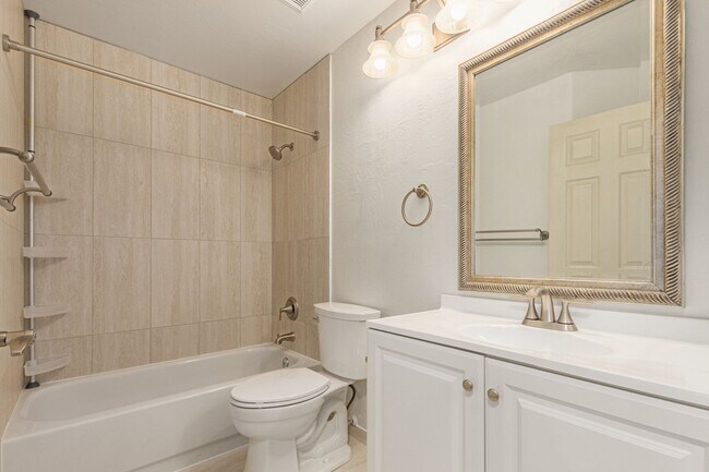 Building Photo - Ahwatukee Foothills Home in Prime Location!