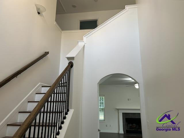 Building Photo - 108 E River Cane Run