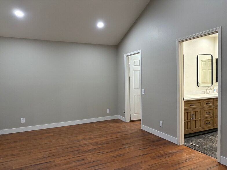 Building Photo - 58 Cape Cod