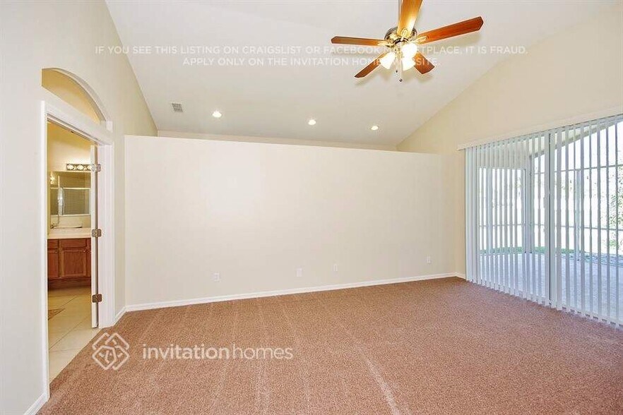 Building Photo - 14074 Magnolia Glen Cir