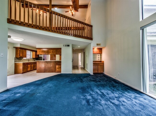 Building Photo - 8022 La Brea Dr