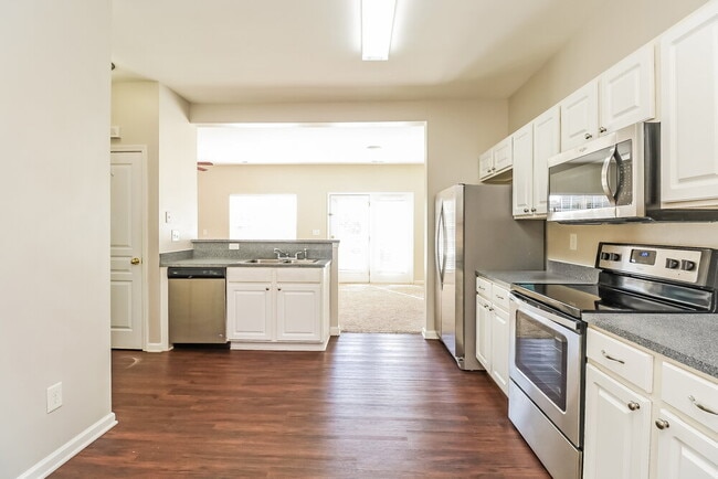 Building Photo - 9240 Ducati Ln