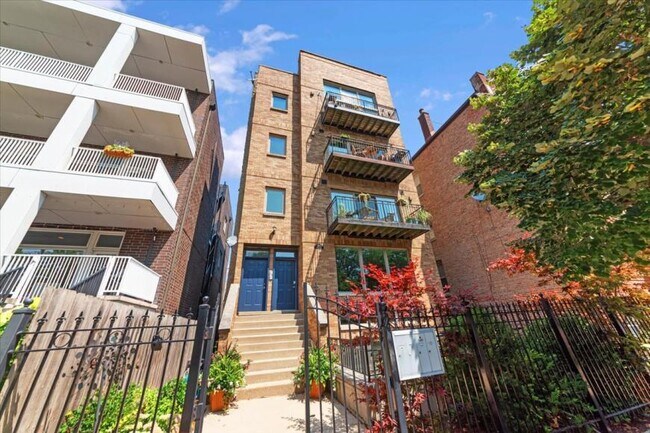 Building Photo - 2 bedroom in Chicago IL 60622