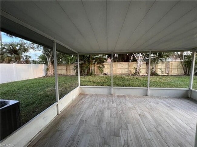 Building Photo - Location Annual Single Fam Rental Pets ok