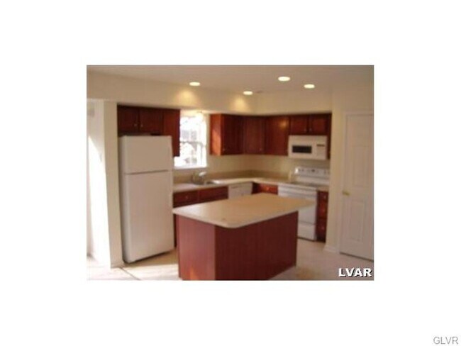 Building Photo - 39 E Garrison St