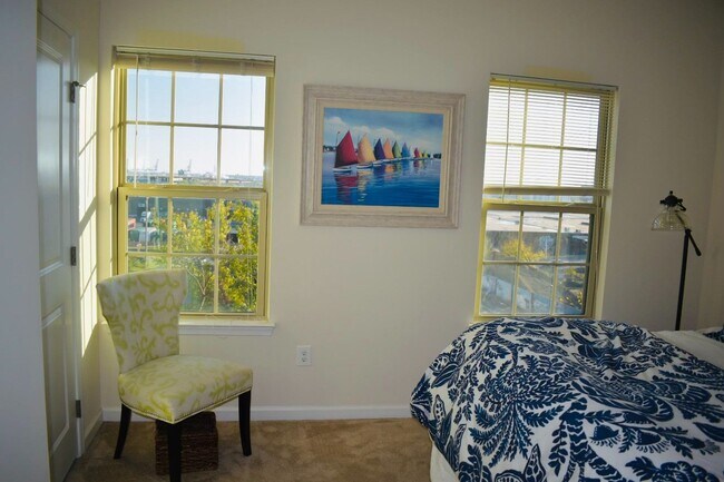 Building Photo - Beautiful Modern 3 Bedroom