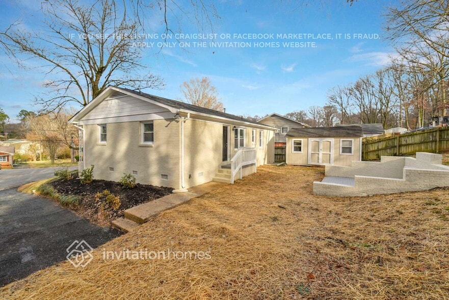 Building Photo - 4829 Westridge Dr