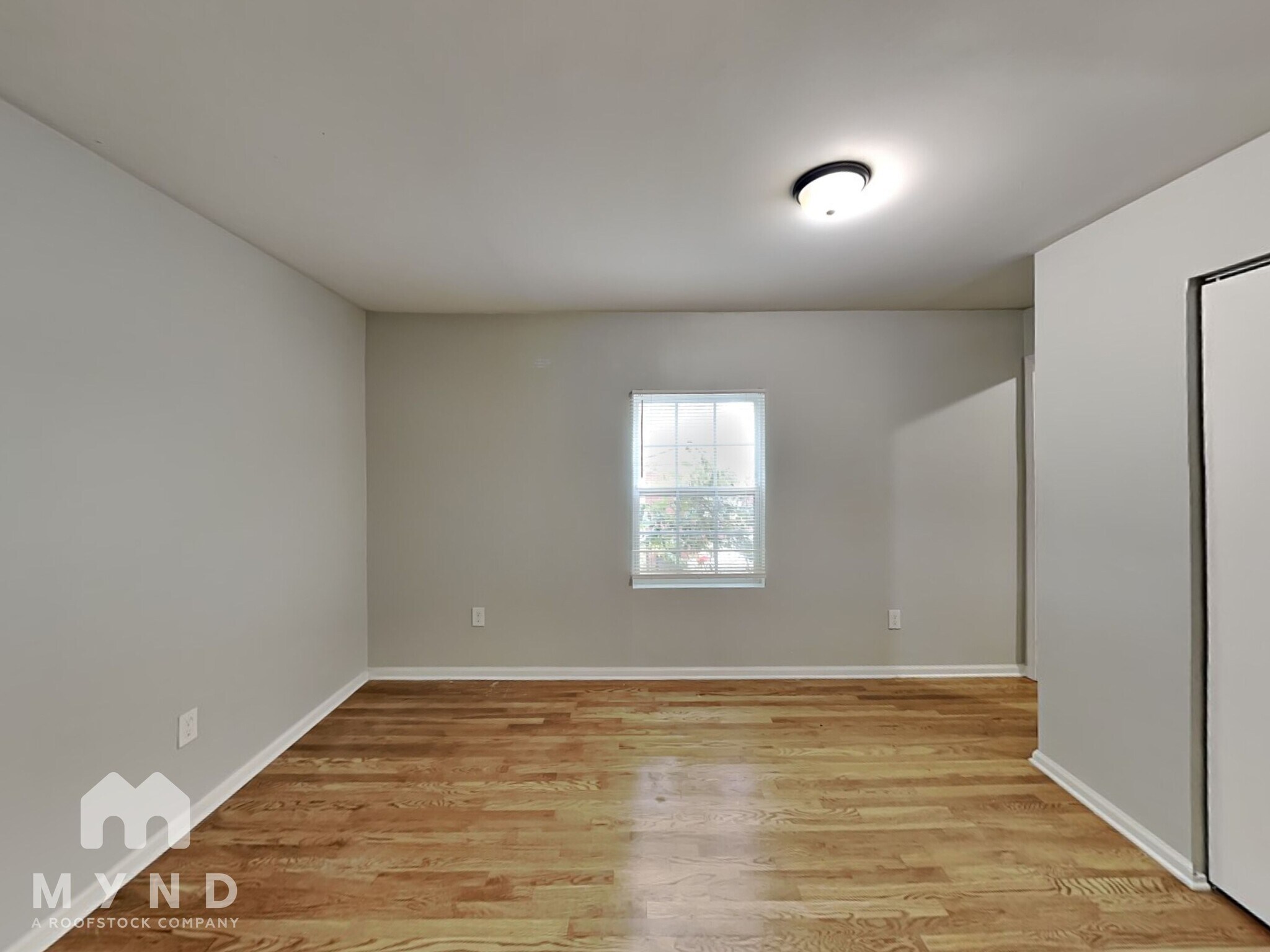 Building Photo - 829 Bonneville Terrace NW