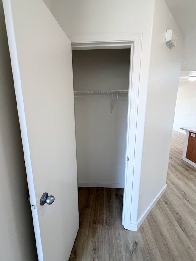 Building Photo - Fontana Duplexes