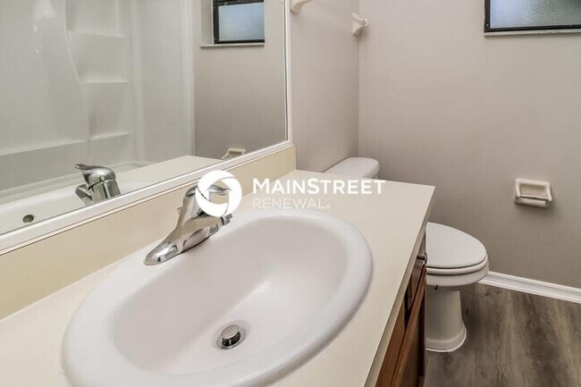 Building Photo - 3 Bedroom Pet-Friendly Home in APOPKA, FL with Main Street Renewal