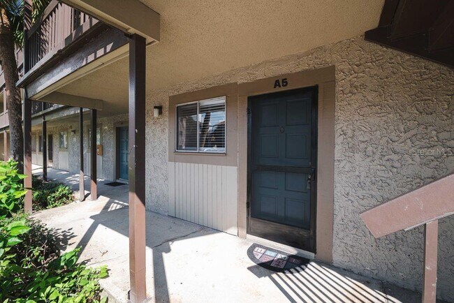 Building Photo - 6312 Newtown Cir