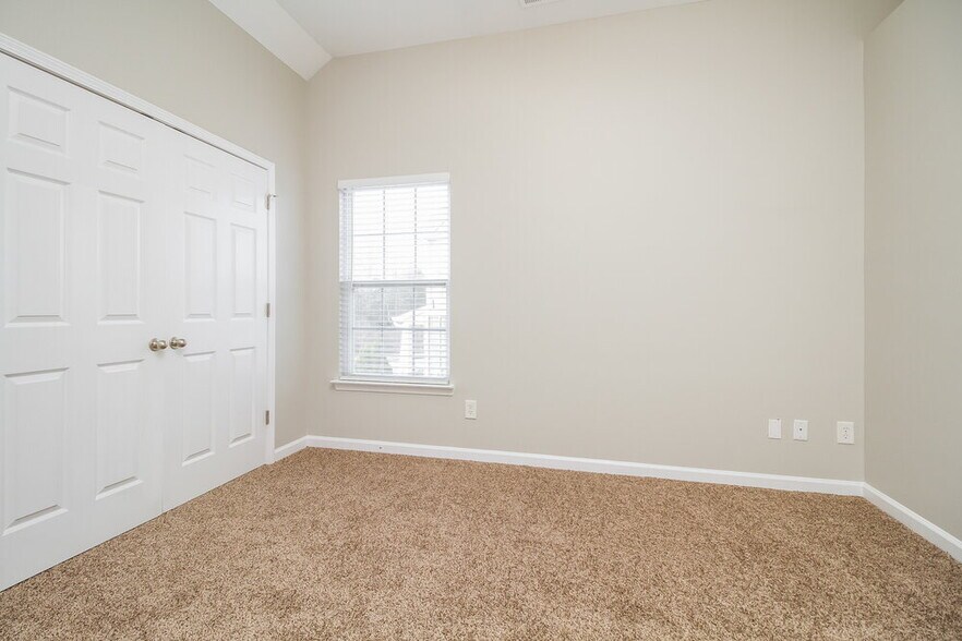 Building Photo - 2716 Bison Ct